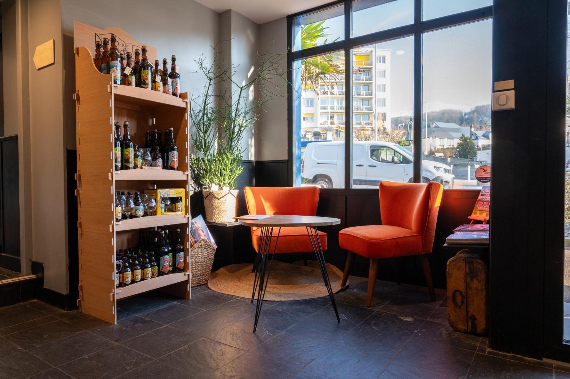 Logis Hotel - La Petite Rade Le Havre Exterior photo